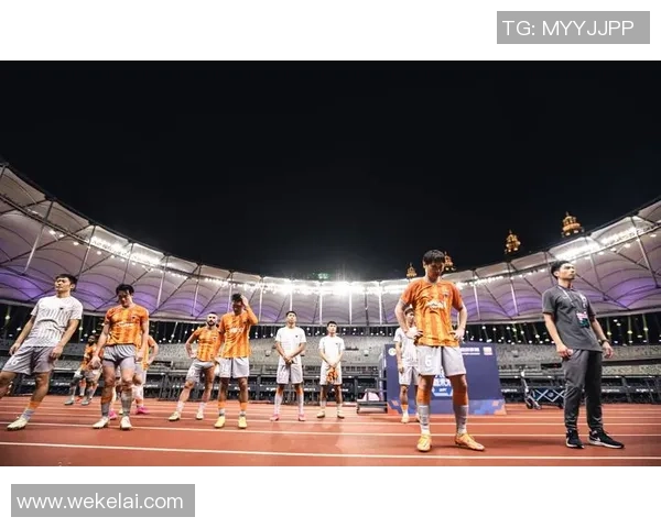 深圳篮球队配合默契再创新高助力球队在联赛中崭露头角