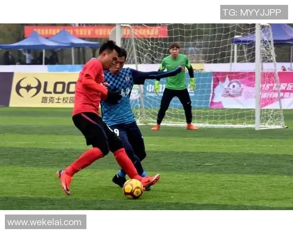 王辉与足球明星的亲密接触揭秘他们背后的故事与梦想