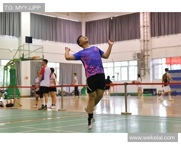 重庆羽毛球队进攻体系解析与战术运用探讨